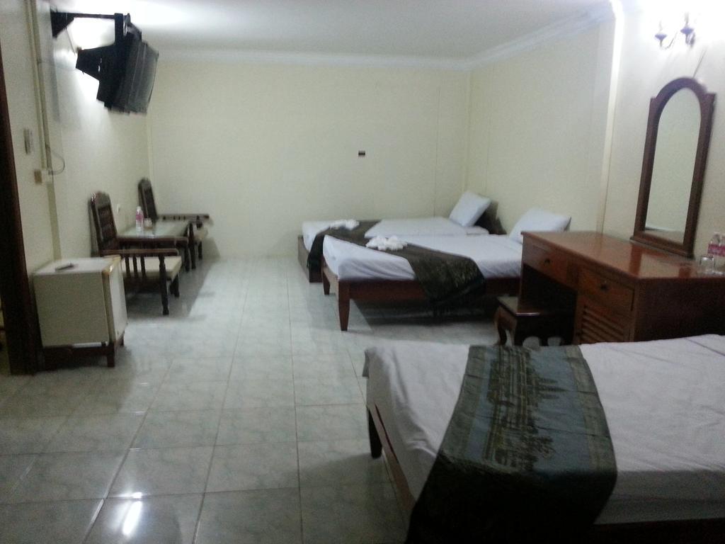 Tan Kimlong Guesthouse Ciudad de Siem Riep Habitación foto